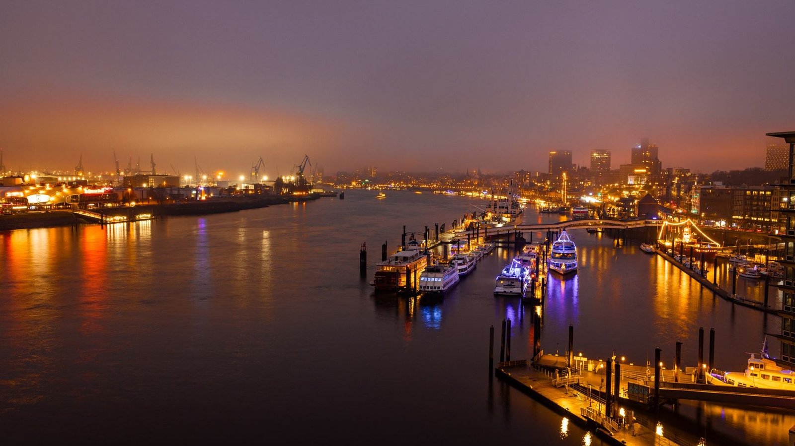 Außergewöhnliche Event-Locations in Hamburg: Von Bunkern bis Schiffen - Die unkonventionellsten Orte